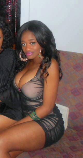 rencontre jolie black très gros seins énormes